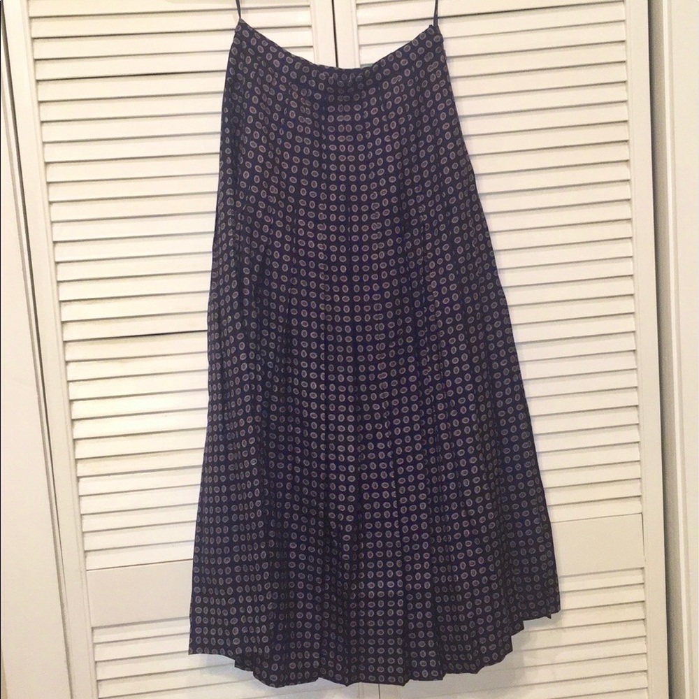 Patterned silk high waisted pleated midi skirt